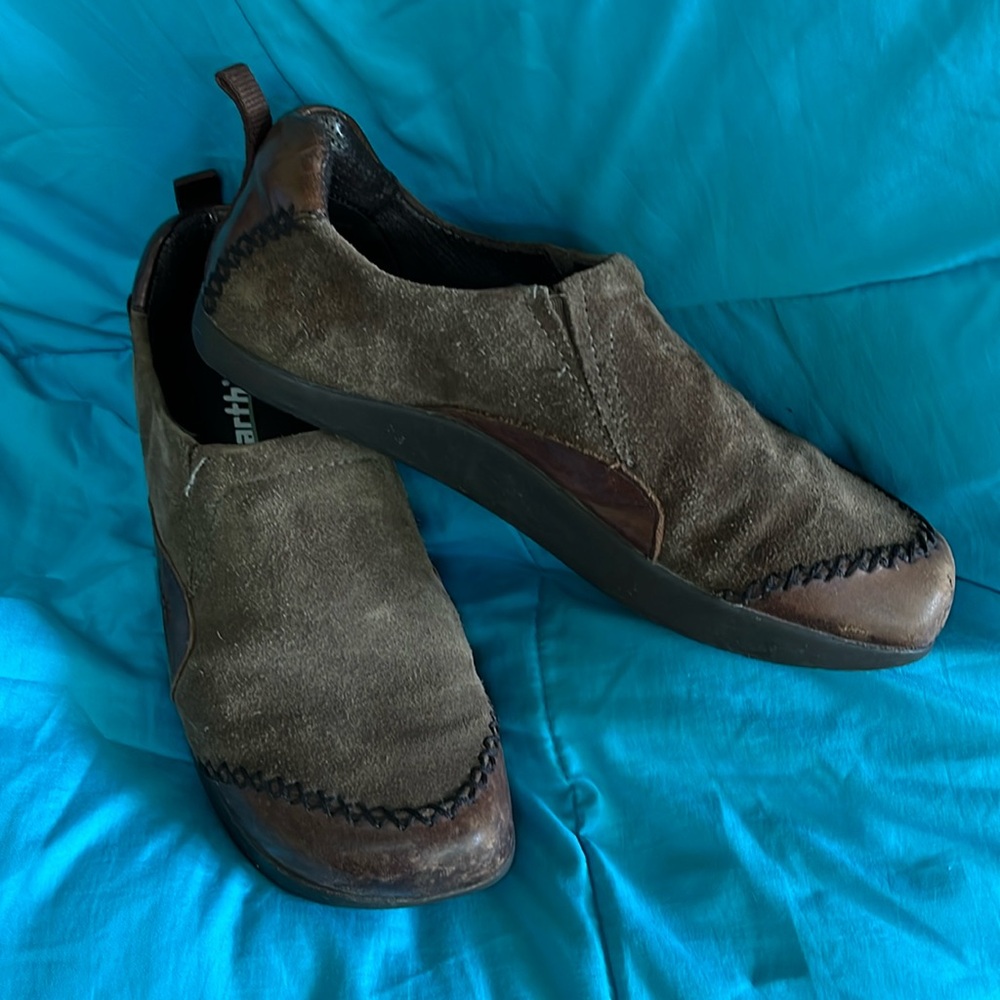 Earth suede & leather loafers - like new!